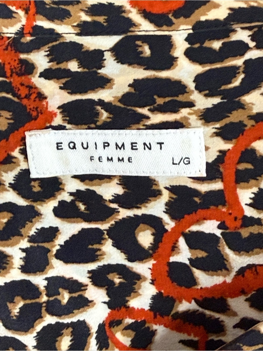 Equipment Femme Leopard Heart Print 100% Silk Blouse Large - Picture 2 of 7